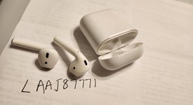 Used
													Apple AirPods 1st Gen - Wireless Case, photo 4 of 4
