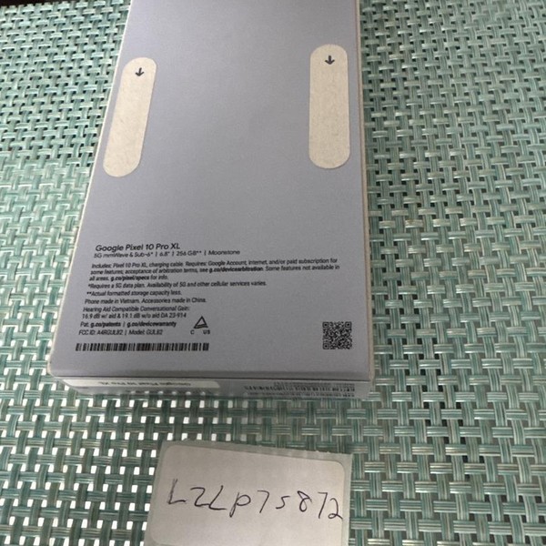 Google Pixel 10 Pro XL - Unlocked, 256 GB, Moonstone, GUL82