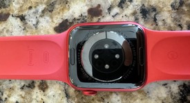 Mint
													Apple Watch Series 6 40mm - Red, A2291 - GPS, Aluminum, photo 3 of 8