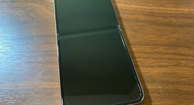 Good
													Samsung Galaxy Z Flip4 5G - Unlocked, Custom, 256 GB, 8 GB, SM-F721U1, Bespoke Edition, photo 2 of 3