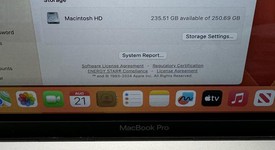 Good
													MacBook Pro 2018 (With Touch Bar) - 15" - I7, Gray, 256 GB, 16 GB, photo 3 of 9