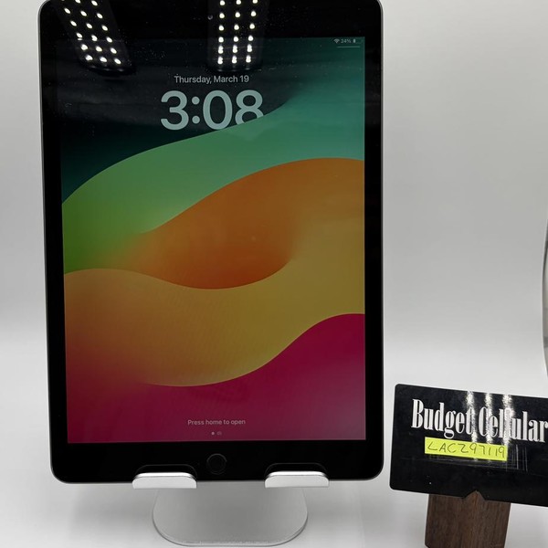 Apple iPad 7th Gen - Unlocked, 32 GB, Gray, A2198