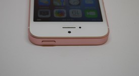 Good
													Apple iPhone SE 1st Gen 2016 - Unlocked, Rose Gold, 32 GB, A1723, photo 5 of 11