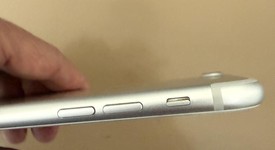 Mint
													Apple iPhone 7 Plus - Unlocked, Silver, 32 GB, A1661, photo 3 of 7