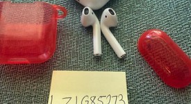 Used
													Apple AirPods 2nd Gen - Lightning Case, photo 2 of 11