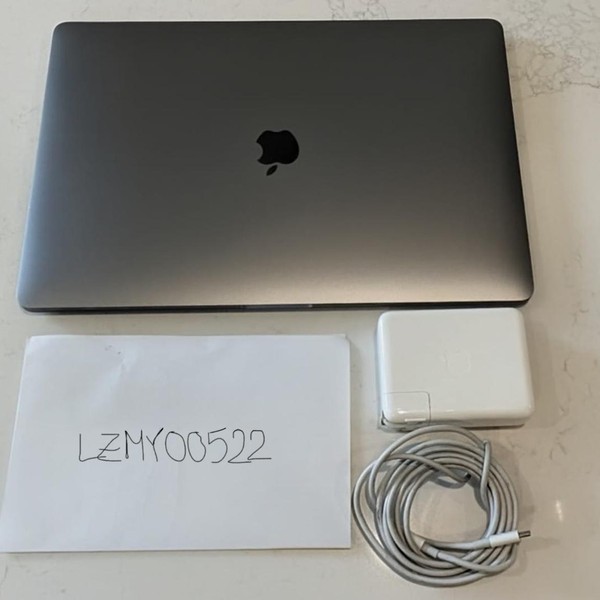 MacBook Pro 2017 (With Touch Bar) - 15 inch - 512 GB, Gray, 16 GB, Intel Core i7