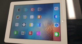 Good
													Apple iPad 3 - AT&T, White, 16 GB, photo 1 of 6