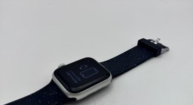 Good
													Apple Watch SE 2nd Gen 40mm - Silver, A2722 - GPS, Aluminum, photo 3 of 5