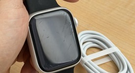 Fair
													Apple Watch Series 8 45mm - Unlocked, Silver, A2774 - Cellular, Aluminum, photo 3 of 8