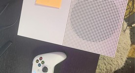 Good
													Xbox One S (2016) - White, 1 TB, All Digital Edition, photo 2 of 5