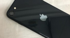 Good
													Apple iPhone SE 3rd Gen 2022 - T-Mobile, Midnight, 64 GB, A2595, photo 4 of 7