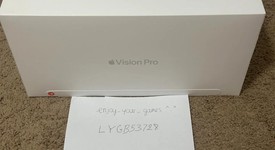 New
													Apple Vision Pro - 512 GB, photo 2 of 7