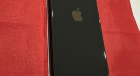 Good
													Apple iPhone SE 2nd Gen 2020 - Unlocked, Black, 64 GB, A2275, photo 3 of 10