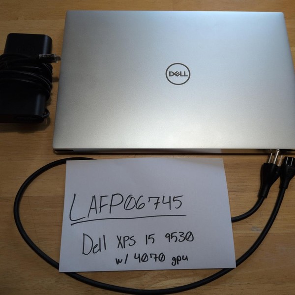 Dell XPS 15 9530 (2023) - 1 TB, Silver, 32 GB, Intel Core i7, FHD+ Plus