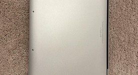 Good
													MacBook Pro 2018 (With Touch Bar) - 13" - I5, Silver, 256 GB, 8 GB, photo 4 of 7