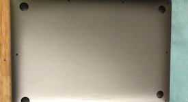 Good
													MacBook Air 2020 - 13" - I3, Gray, 256 GB, 8 GB, photo 4 of 9