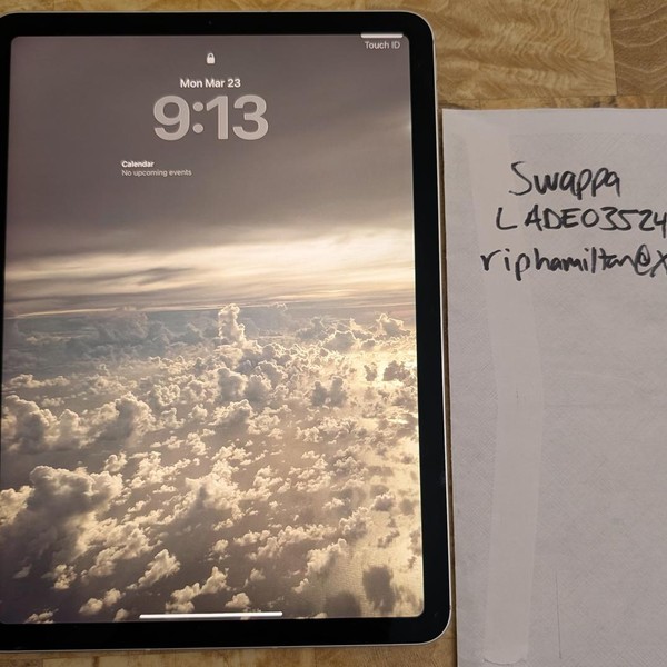 Apple iPad Air 4th Gen - Unlocked, 64 GB, Gray, A2324