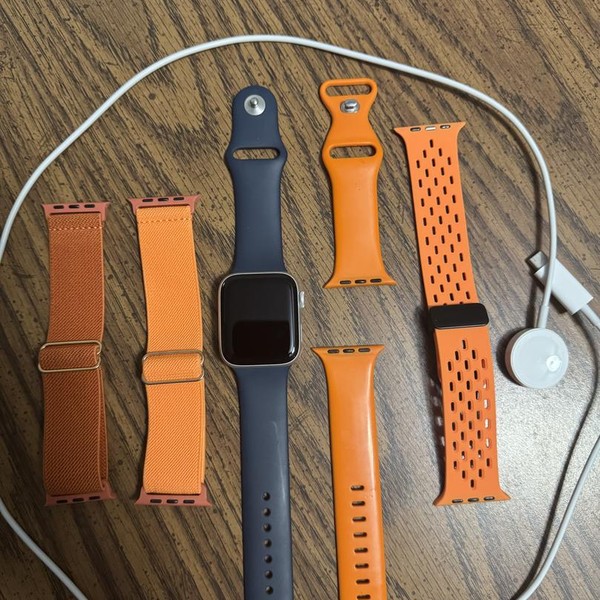 Apple Watch SE 2nd Gen 44mm - AT&T, Silver, A2727 - Cellular, Aluminum