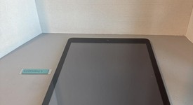 Good
													Apple iPad 9th Gen - Unlocked, Gray, 64 GB, A2603, photo 2 of 5