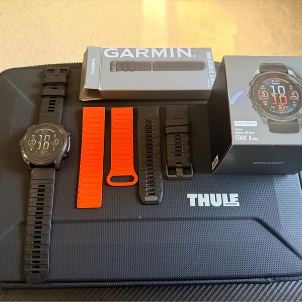 Garmin Fenix 8 - Sapphire, AMOLED