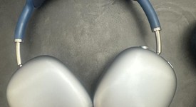 Used
													Apple AirPods Max - Sky Blue, photo 1 of 6