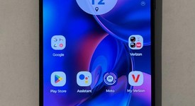 Good
													Motorola Edge 2022 - Unlocked, Gray, 256 GB, 8 GB, photo 1 of 3