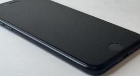 Good
													Apple iPhone SE 2nd Gen 2020 - Unlocked, Black, 64 GB, A2275, photo 3 of 8