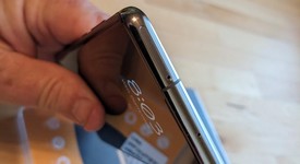 Good
													Samsung Galaxy S10 Plus - Unlocked, Ceramic Black, 1 TB, 12 GB, SM-G975U1, photo 3 of 8