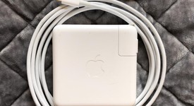 Fair
													MacBook Pro 2018 (With Touch Bar) - 15" - I7, Gray, 256 GB, 16 GB, photo 2 of 13