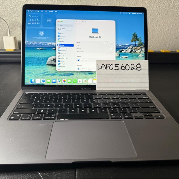 MacBook Air 2020 - 13 inch - 256 GB, Gray, 8 GB, Apple M1