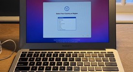 Good
													MacBook Air 2015 - 11" - Silver, 128 GB, 4 GB, photo 1 of 9