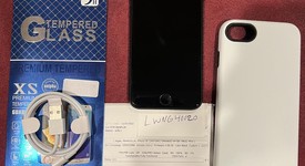 Mint
													Apple iPhone SE 2nd Gen 2020 - Unlocked, Black, 64 GB, A2275, photo 1 of 8