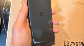 Good
													Google Pixel 6a - Unlocked, Chalk, 128 GB, 6 GB, GX7AS, photo 3 of 5