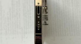 Good
													Apple iPhone 12 Pro Max - Unlocked, Gold, 128 GB, A2342, photo 5 of 8