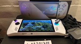 Mint
													Asus ROG Ally 7" - Z1 Extreme, White, 512 GB, 16 GB, Ryzen Z1 Extreme, photo 5 of 6