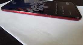 Mint
													Motorola Razr Ultra (2025) - Unlocked, PANTONE Rio Red, 512 GB, 16 GB, photo 3 of 12