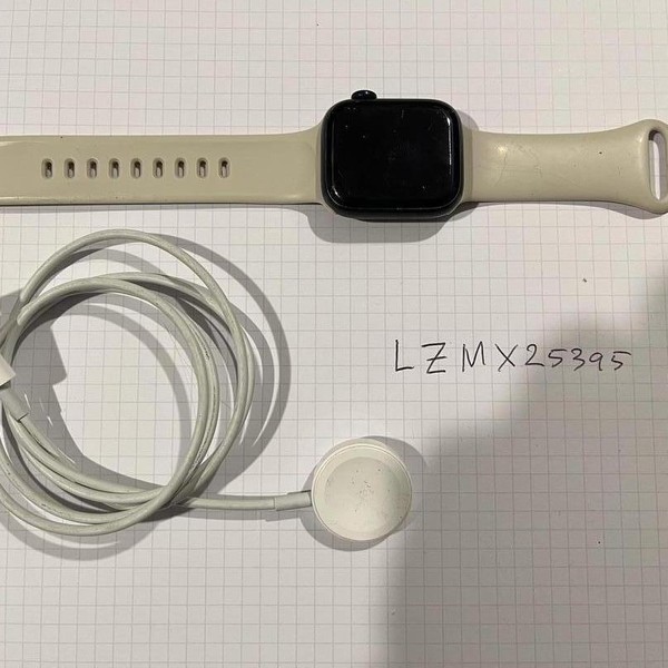 Apple Watch Series 8 41mm - Midnight, A2770 - GPS, Aluminum