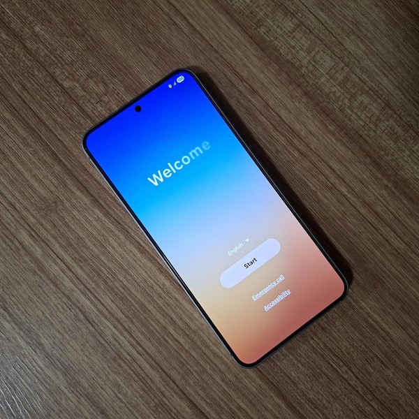 Samsung Galaxy S25 - Unlocked, 128 GB, Silver Shadow, 12 GB, SM-S931U1