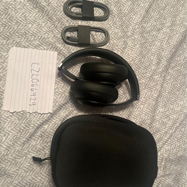 Beats Studio Pro - Black