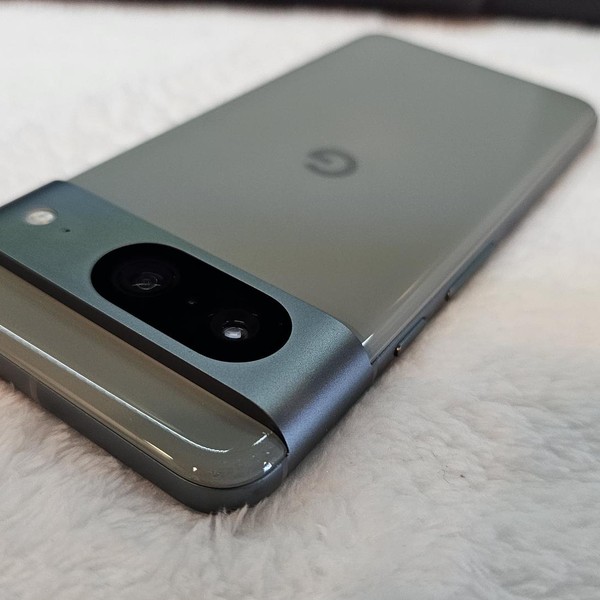 Google Pixel 8 - Unlocked, 128 GB, Hazel, 8 GB, G9BQD, Sub-6 5G