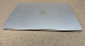 Mint
													MacBook Air 2024 (M3) - 13" - Apple M3, Starlight, 256 GB, 16 GB, 8-core GPU, photo 4 of 9