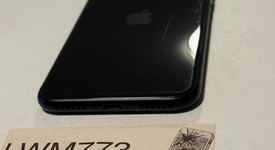 Good
													Apple iPhone SE 2nd Gen 2020 - Unlocked, Black, 64 GB, A2275, photo 4 of 7