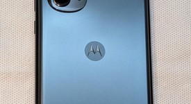 Good
													Motorola Edge (2022) - Unlocked, Gray, 256 GB, 8 GB, photo 4 of 4