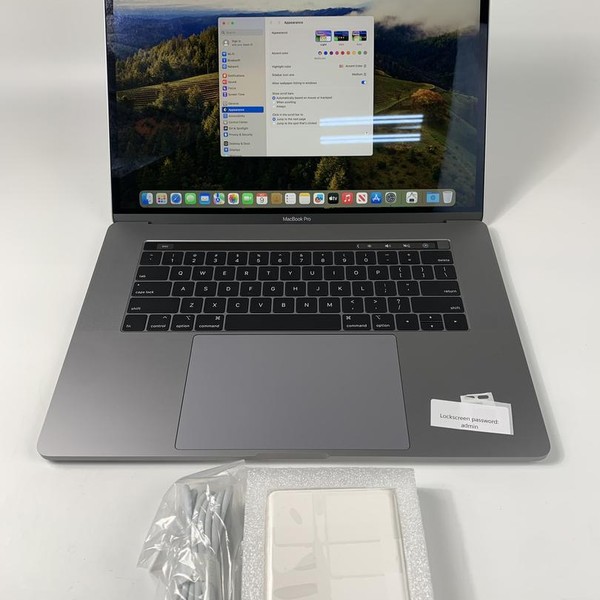 MacBook Pro 2019 - 15 inch - I9, Gray, 512 GB, 16 GB