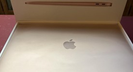 Good
													MacBook Air 2020 - 13" - I3, Gold, 1 TB, 8 GB, photo 2 of 12