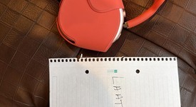 Used
													Apple AirPods Max USB-C - Orange, photo 6 of 6