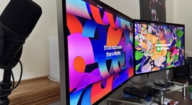 Mint
													Apple Studio Display 2022 - Standard Glass, Tilt Adjustable Stand, photo 2 of 6
