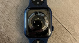 Fair
													Apple Watch Series 6 44mm - Unlocked, Blue, A2294 - Cellular, Aluminum, photo 4 of 6