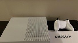 Good
													Xbox One S (2016) - White, 1 TB, photo 3 of 6