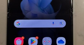 Good
													Samsung Galaxy Z Flip4 5G - T-Mobile, Graphite, 128 GB, 8 GB, SM-F721U, photo 1 of 6